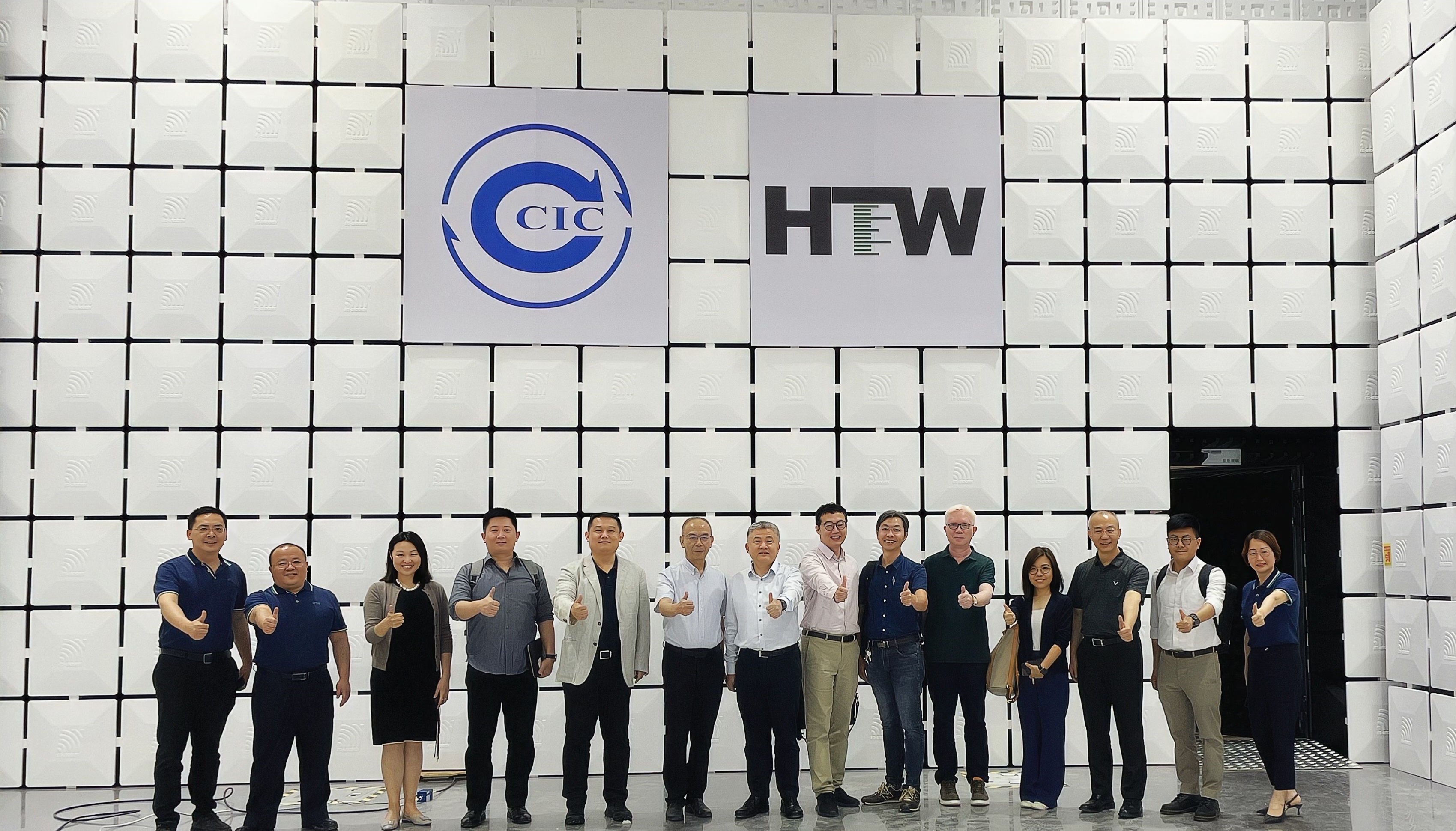 64c9ac8eeda6b 央企合作丨中国中检医学健全产品线与华润创业达成战术合作共识